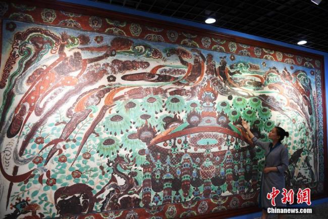 Exposition de reliques des Grottes de Mogao à Dunhuang