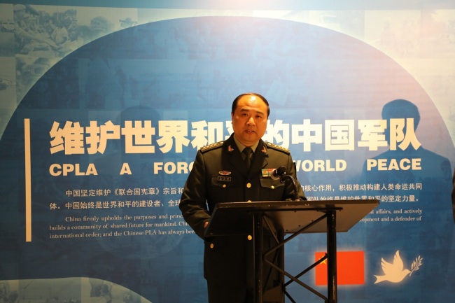 L’exposition "l’armée chinoise pour préserver la paix dans le monde" a été inaugurée au siège des Nations Unies