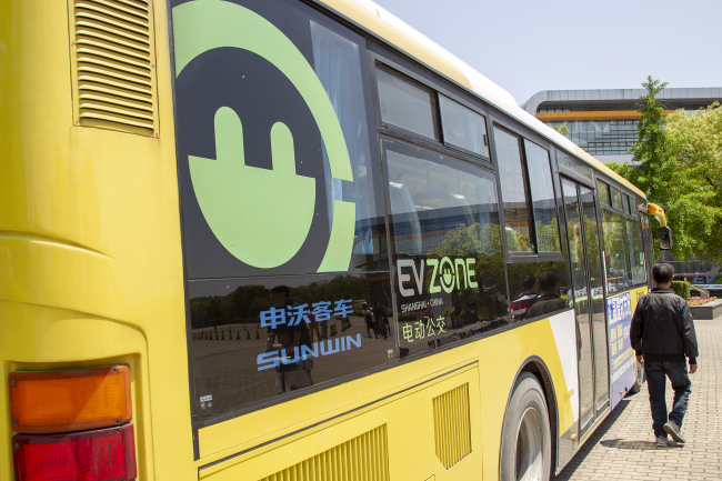 Egyre több elektromos busz közlekedik a kisebb-nagyobb kínai városokban