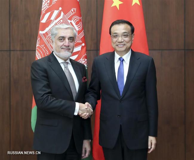 В Душанбе состоялась встреча Ли Кэцяна с премьер-министром Афганистана