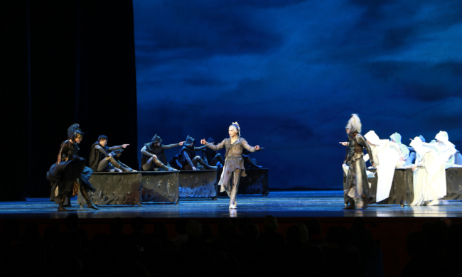 Китайскую танцевальную драму «Легенда о дуновении ветра» представили на сцене Кремлевского дворца