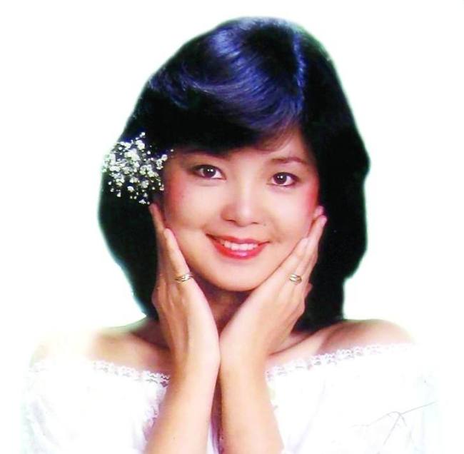 Королева китайской поп-музыки Тереза Тенг