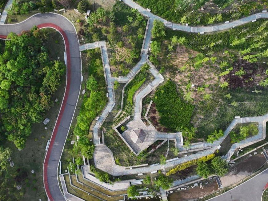 Yan'an Tampil Wajah Serba Hijau