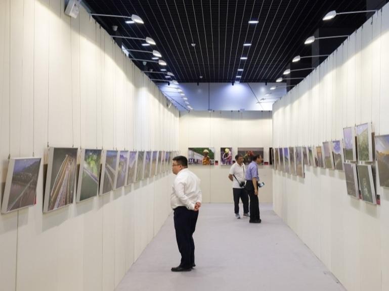 Pameran Fotografi Rel China-Laos di Beijing