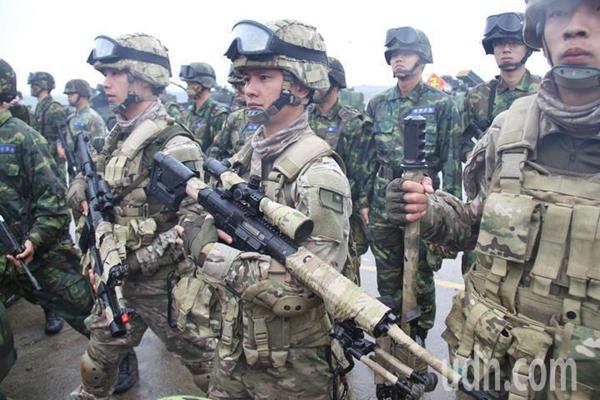 鍥劇墖榛樿鏍囬_fororder_鍙版咕銆婅仈鍚堟姤銆嬫彺寮曡礬閫忕ぞ29鏃ユ姤閬撶О錛屽敖綆′袱宀稿叧緋葷揣寮狅紝鍙版咕璁稿騫磋交鴻涓哄ぇ闄嗗彲浠ュ叾緇忔祹鍔涙懅姣佸彴婀撅紝涓ゅ哺鏃犻渶浣滄垬錛屽叆浼嶄粠鍐涙槸嫻垂鏃墮棿銆  title=