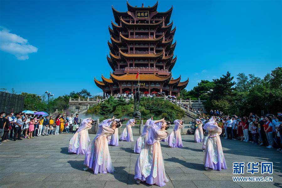 擘畫新藍圖 開啟新征程——寫在黨的十九屆五中全會召開之際 擘畫新藍圖 開啟新征程——寫在黨的十九屆五中全會召開之際