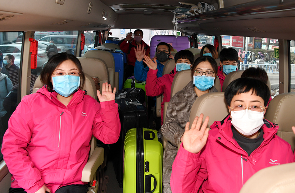 48小時,13省市近6200名醫護人員馳援武漢 48小時,13省市近6200名醫護人員馳援武漢