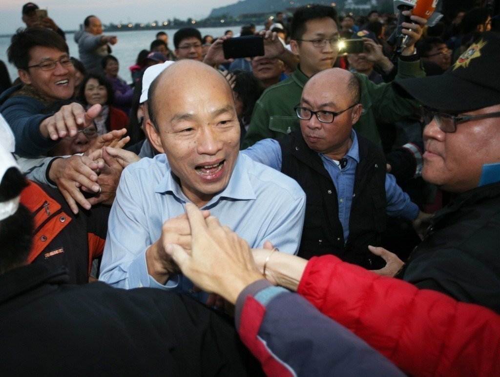 韓國瑜赴陸拼經濟反要被罰50萬 網友怒批蔡當局:下臺 韓國瑜赴陸拼經濟反要被罰50萬 網友怒批蔡當局:下臺