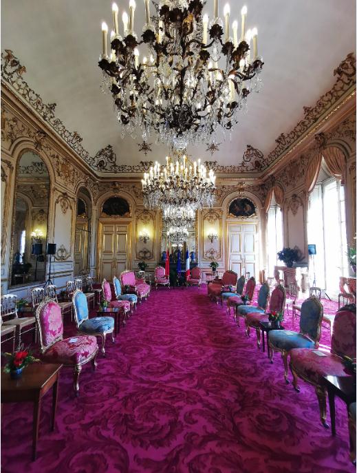 時政新聞眼丨訪歐收官日,習近平提出人類要破解“四大赤字” 時政新聞眼丨訪歐收官日,習近平提出人類要破解“四大赤字”