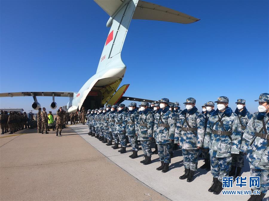 起飛,在人民最需要的時刻——中部戰區空軍航空兵某團支援湖北抗“疫”空運記事 起飛,在人民最需要的時刻——中部戰區空軍航空兵某團支援湖北抗“疫”空運記事