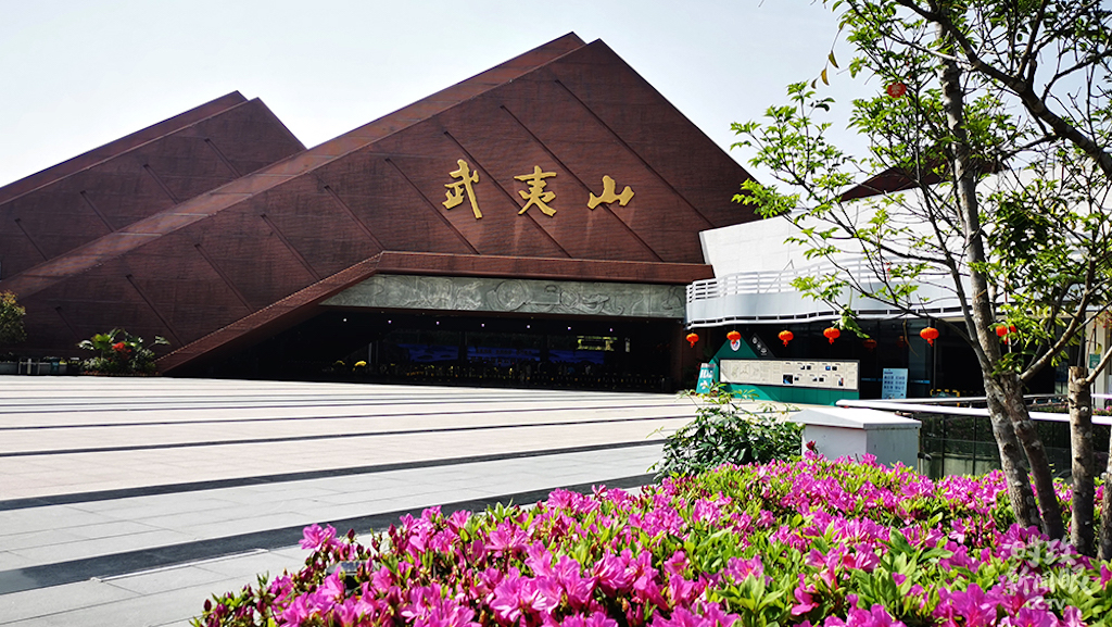 時政新聞眼丨習近平踏訪武夷山,為何關注這些“園中之園” 時政新聞眼丨習近平踏訪武夷山,為何關注這些“園中之園”