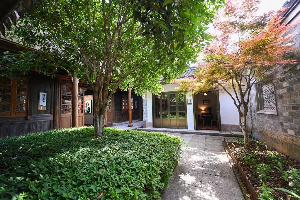 屠呦呦:青蒿素是中醫藥獻給世界的禮物 屠呦呦:青蒿素是中醫藥獻給世界的禮物