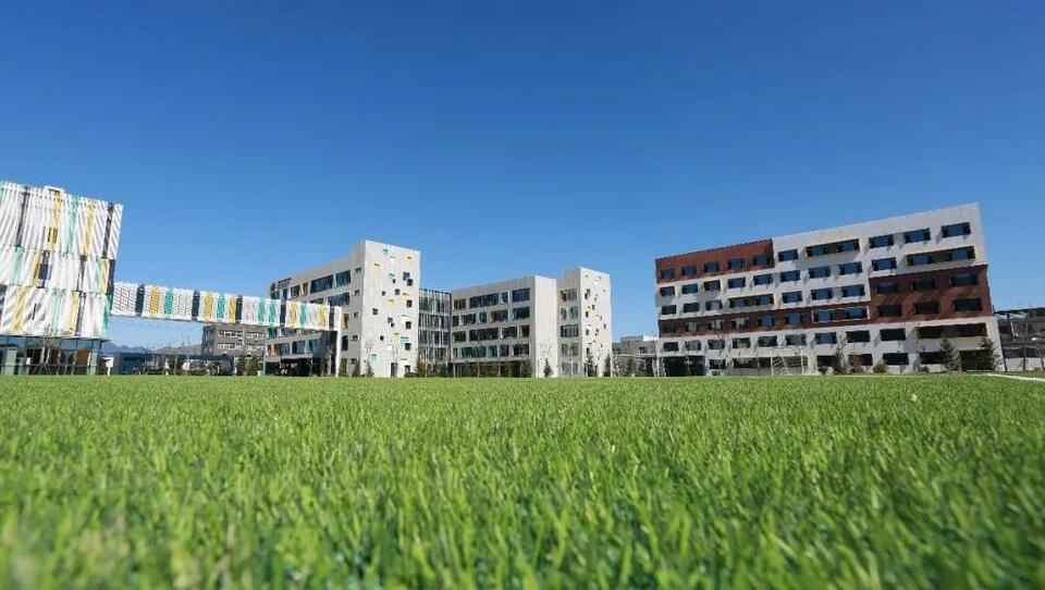 【教育頻道+國際教育+名校來了】鐵艷:未來,機遇與挑戰並存 【教育頻道+國際教育+名校來了】鐵艷:未來,機遇與挑戰並存