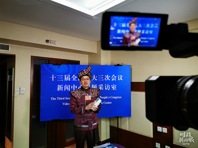 時政新聞眼丨兩會第一天,習近平出席多場重要活動 時政新聞眼丨兩會第一天,習近平出席多場重要活動