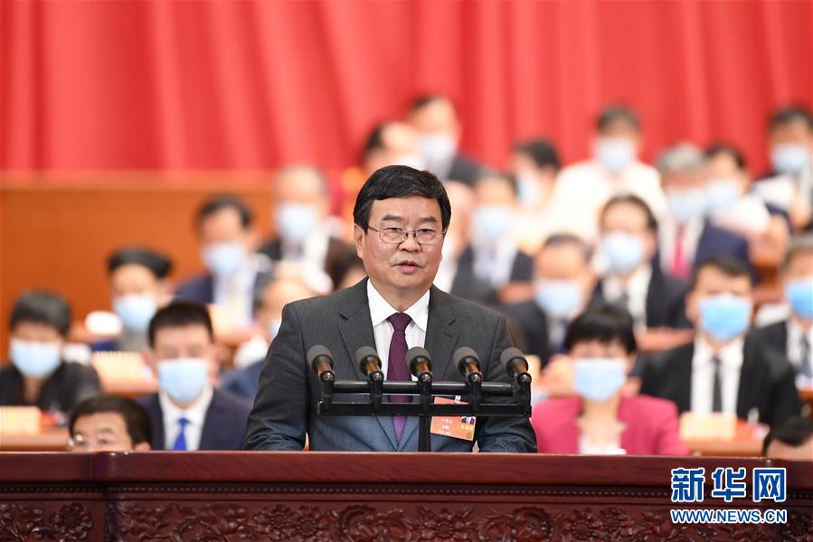 何報翔:堅持“九二共識” 堅決反對“台獨” 何報翔:堅持“九二共識” 堅決反對“台獨”