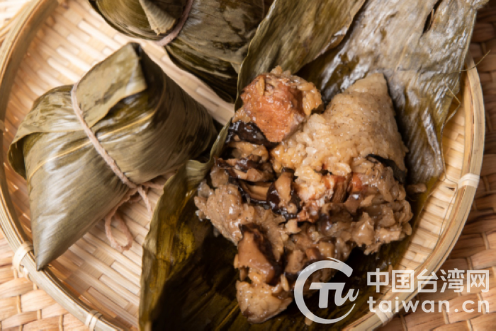 他把台灣燒肉粽帶到了四川德陽 他把台灣燒肉粽帶到了四川德陽