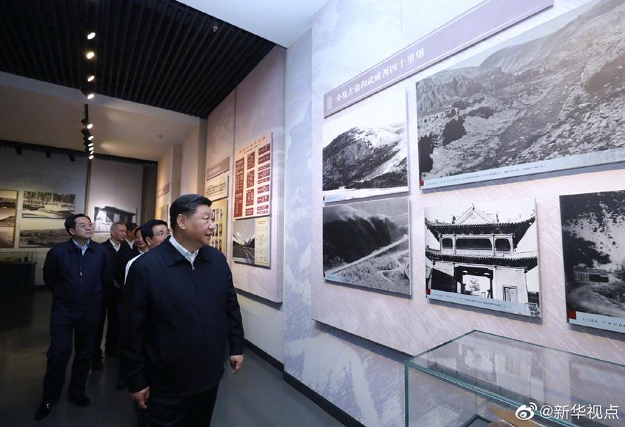 習近平向中國工農紅軍西路軍革命先烈敬獻花籃 習近平向中國工農紅軍西路軍革命先烈敬獻花籃