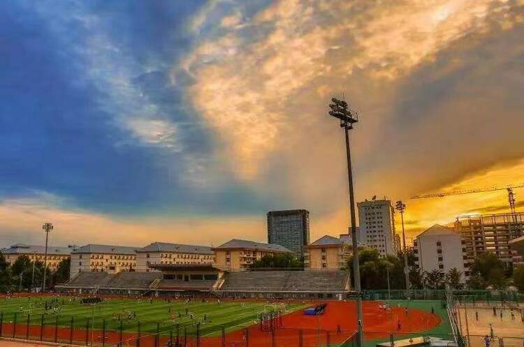 2022高招進行時丨對外經濟貿易大學劍橋國際學校:預科前置課程為學生提供多樣化的學習計劃與選擇 2022高招進行時丨對外經濟貿易大學劍橋國際學校:預科前置課程為學生提供多樣化的學習計劃與選擇_fororder_7320ddd78e309d8039225e4247f7a2d