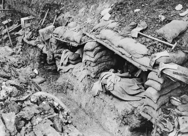 Living conditions in a trench during the Battle of the Somme [Photo: Public domain]