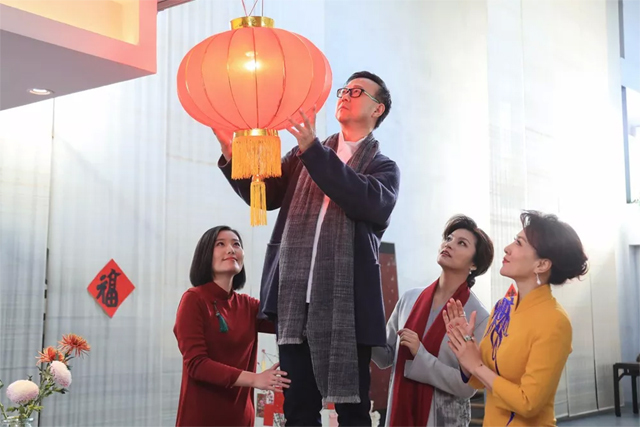 己亥春節，中央廣播電視總臺央視中文國際與國廣華語環球主持人和全球華人分享新年願景