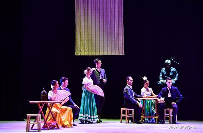 "Carmen Flamenco" est joué au théâtre du centre d'art du Henan, à Zhengzhou, capitale de la province centrale du Henan, le 19 novembre 2017. (Photo : Feng Dapeng)