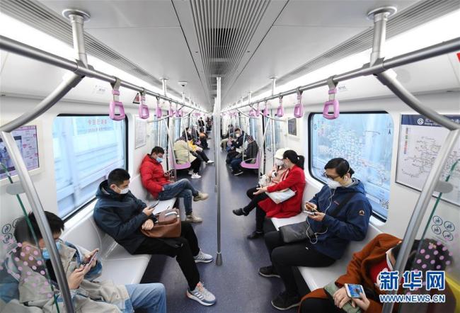 Beijing : les lignes de métro Changping et Batong réduisent l'intervalle des trains pendant les heures de pointe