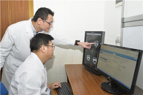 Китай продвигает медицинские услуги в интернете