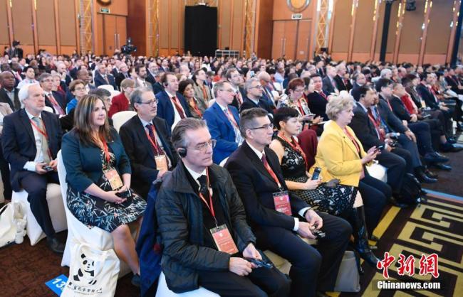 В г. Чэнду открылась 13-я конференции институтов Конфуция