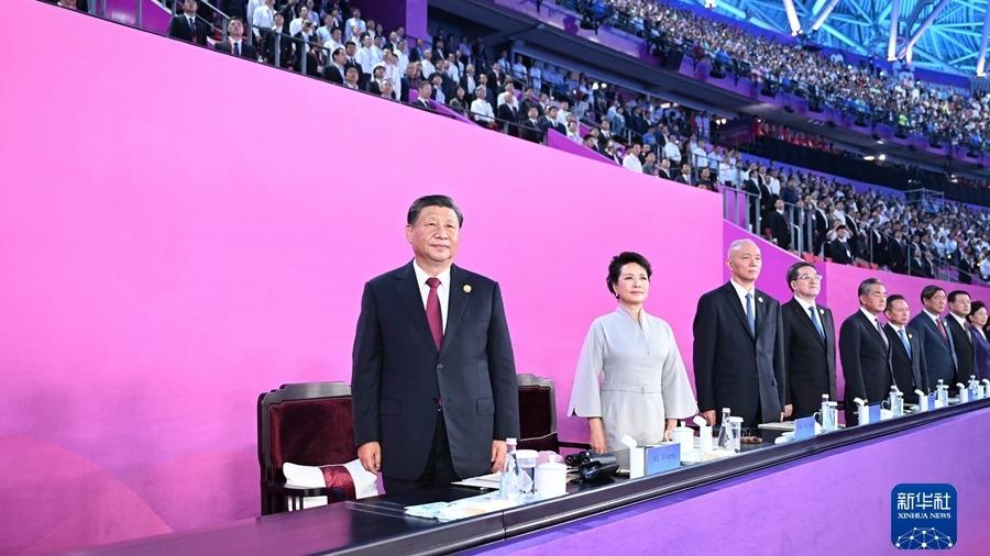 चिनियाँ राष्ट्राध्यक्ष सी चिनफिङ १९ औँ एसियाली खेलकुद उद्घाटन समारोहमा