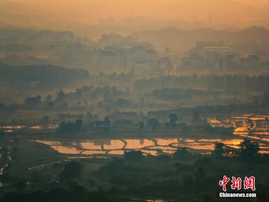 Chizhou Seindah Lukisan Dakwat