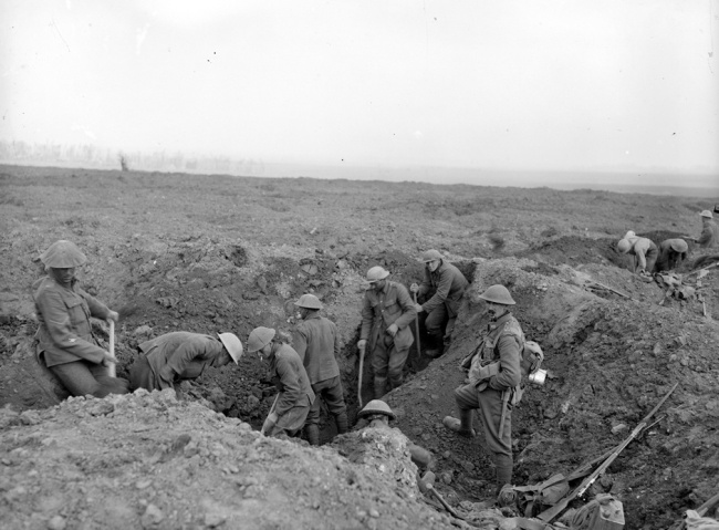 New Zealand soldiers digging a trench at the Somme [Photo: New Zealand Government]