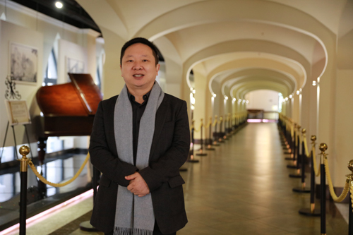藝術的高地 音樂的殿堂 ——專訪重慶黃桷坪鋼琴博物館的館長葉浩