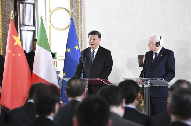 Xi exhorta a círculos empresarial y cultural a hacer más contribuciones a la cooperación China-Italia