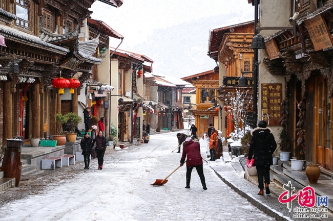 Galerie : Shangri-la sous la neige pour la première fois de l’année