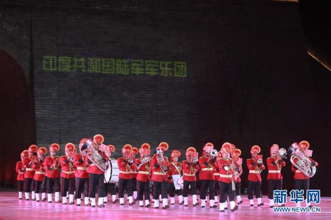 В Пекине открылся 5-й Фестиваль военных оркестров стран ШОС "Труба мира-2018"