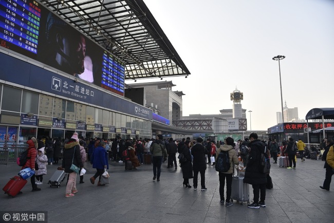 De plus en plus de passagers dans les gares de Beijing