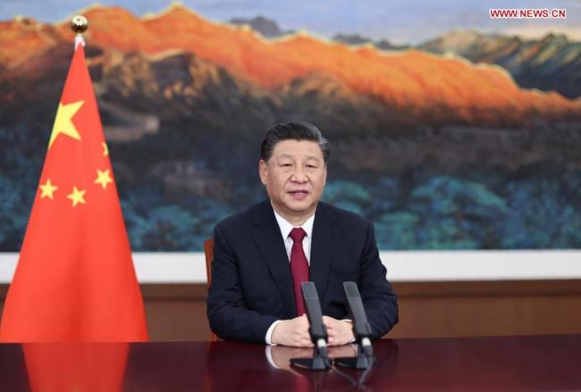 Ο Κινέζος Πρόεδρος Σι Τζινπίγνκ δίνει μια βασική ομιλία μέσω τηλεδιάσκεψης στην τελετή έναρξης της ετήσιας συνεδρίασης 2021 του Μπο’άο Φόρουμ για την Ασία (Boao Forum for Asia, BFA), στις 20 Απριλίου 2021. (φωτογραφία / Xinhua)