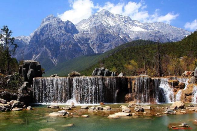 Туристический район снежных гор Юйлун г. Лицзян 