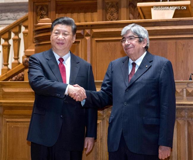 Си Цзиньпин встретился с председателем парламента Португалии Э. Ф. Родригесом