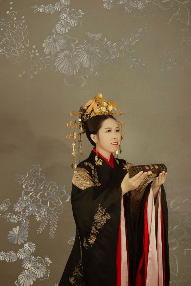 Фото в китайской национальной одежде от фотостудии  POETIC ORIENTAL BEAUTY