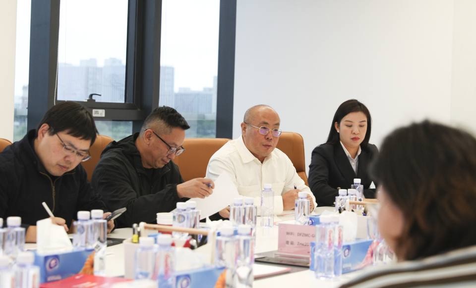 “AI+産教融合數字應用實驗室”成立暨掛牌儀式在滬舉行_fororder_LIU_4101(1)