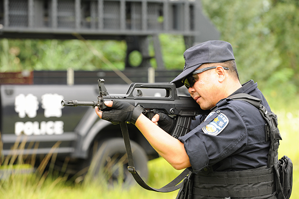 中江縣公安局特（巡）警大隊副大隊長黃忠凱：鐵骨忠心護平安 繼光精神永傳承_fororder_訓練中的黃忠凱