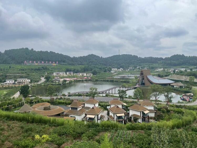 （轉載）時代光影 百部川揚｜大英：農旅融合鑄就和美鄉村