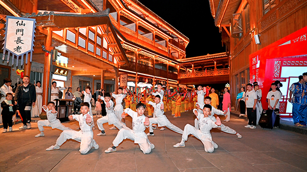 The Most Spectacular "Intangible Cultural Heritage" Show: Emei Intangible Cultural Heritage Parade and Performance Ignites Holiday Enthusiasm