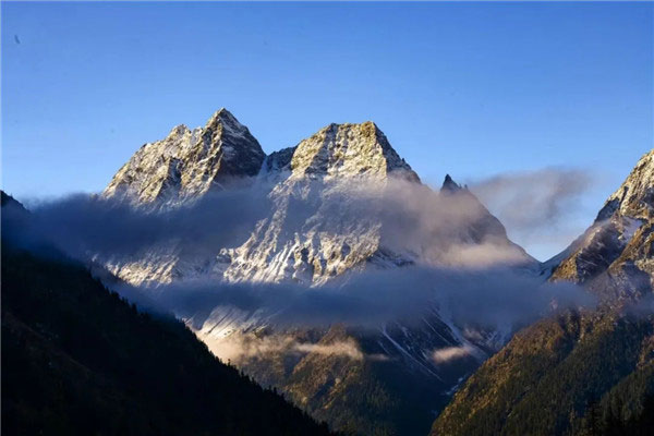 春遊打卡秘境——人間仙境四姑娘山_fororder_1、四姑娘山風光-攝影-梅建文