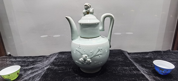 中國酒都酒文化藏品館在宜賓開館_fororder_藏品“執壺”-攝影-高學兵