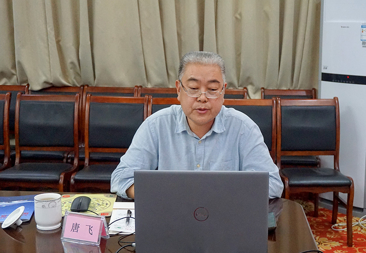 四川省文物考古研究院院長唐飛：堅定文化自信 推動三星堆文化更好地“出海”_fororder_四川省文物考古研究院院長唐飛做主題講話-攝影-廖宇