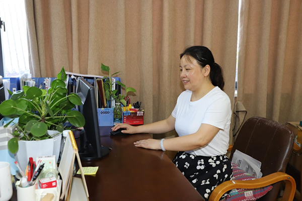 點讚 成都新津區教育系統“最美共産黨員”_fororder_新津中學姜敏-供圖-新津區委宣傳部