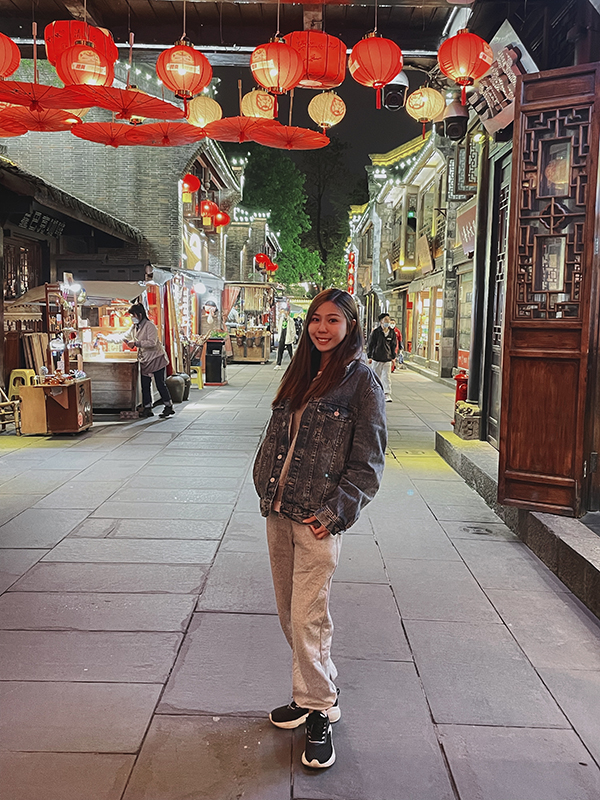 老外在四川㉝｜“月是故鄉明” 在川外國友人眼中的中秋節是什麼樣的_fororder_鄧薏琳-供圖-受訪者