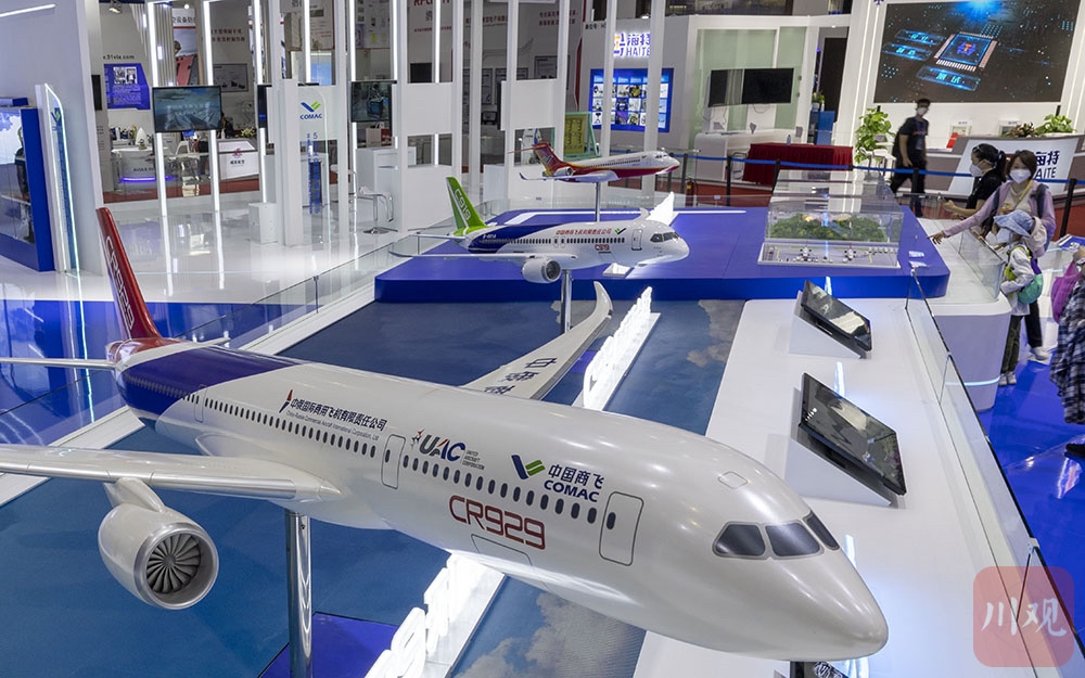 （轉載）組圖 | 國産大飛機C919首飛成都_fororder_NEWS_B3658C1EA06A51881769617ABE3F5C6A.JPG